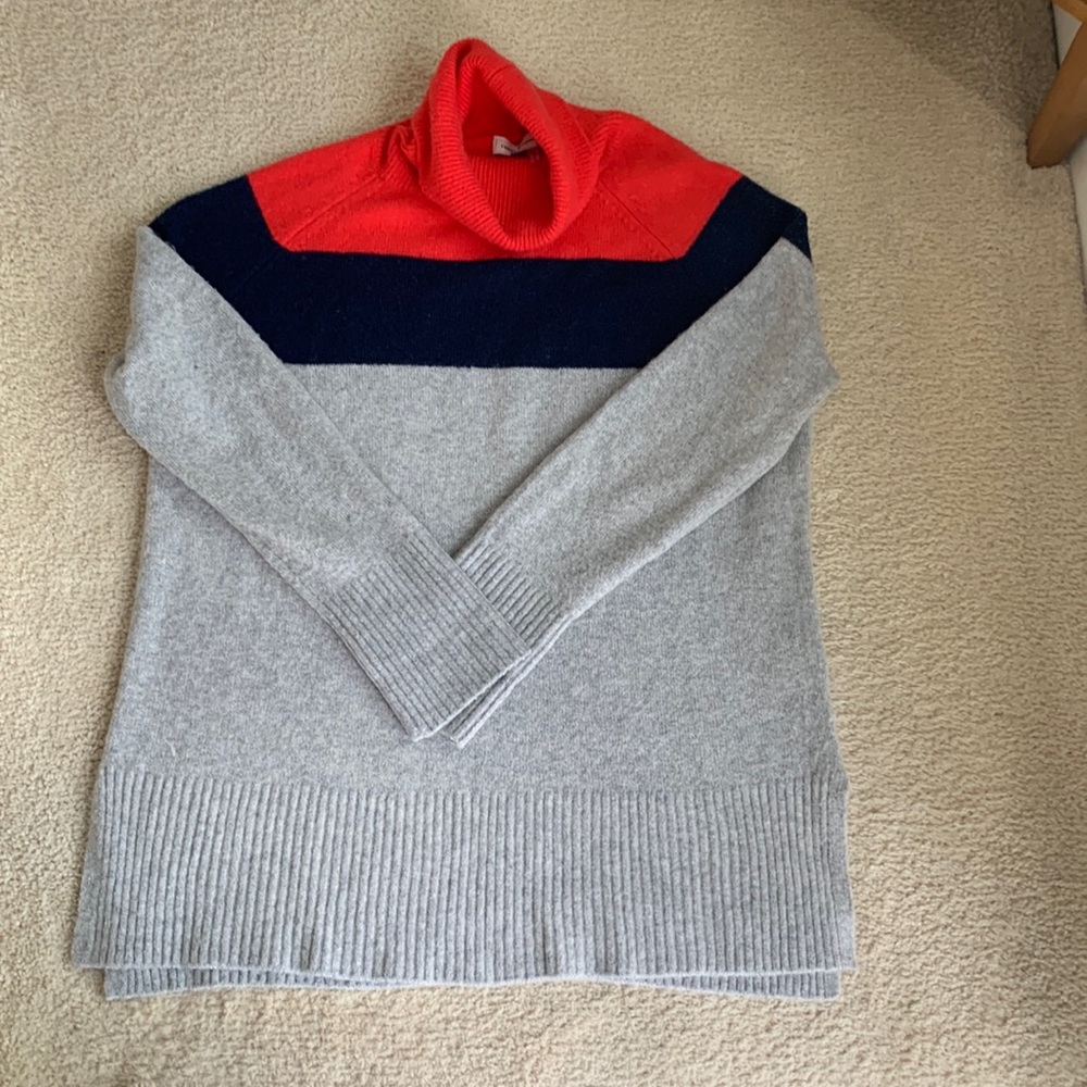 Court and rowe sweater